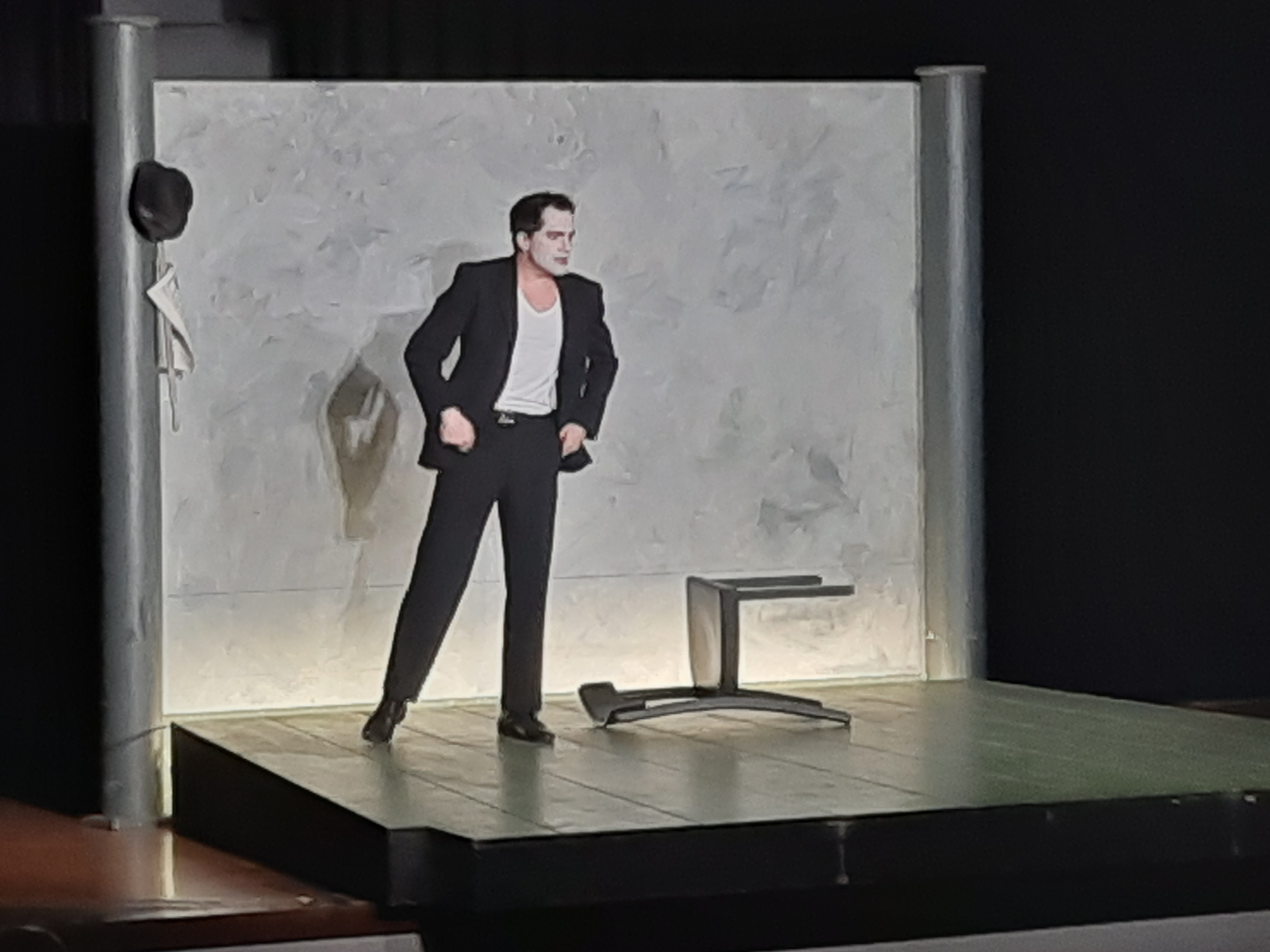 Kafkas „Die Verwandlung“ als mobile Theaterproduktion am MCG – Eine großartige Darbietung des Wolfgang-Borchert-Theaters Münster