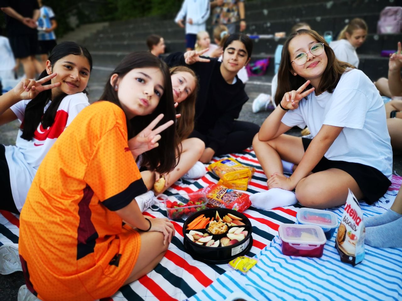 Sommer, Sonne, Picknick: Das Jubiläumsjahr startet fröhlich, bunt und genussvoll