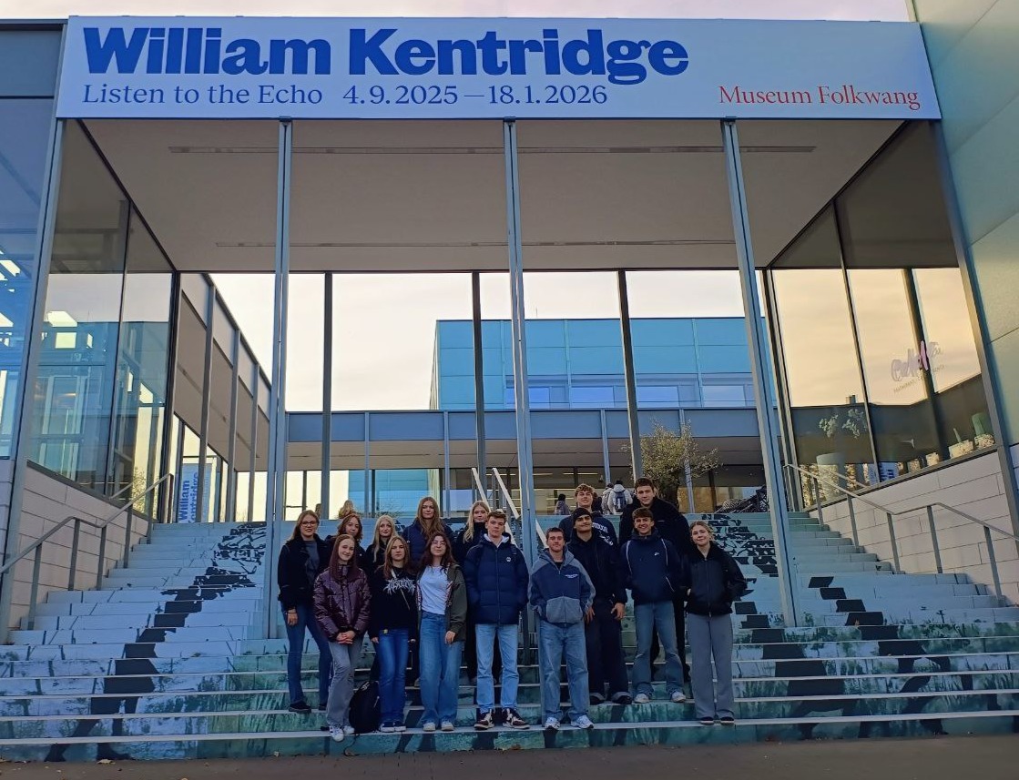 Besuch des Kunst-GK Q1 im Museum Folkwang: William Kentridge zum 70. Geburtstag