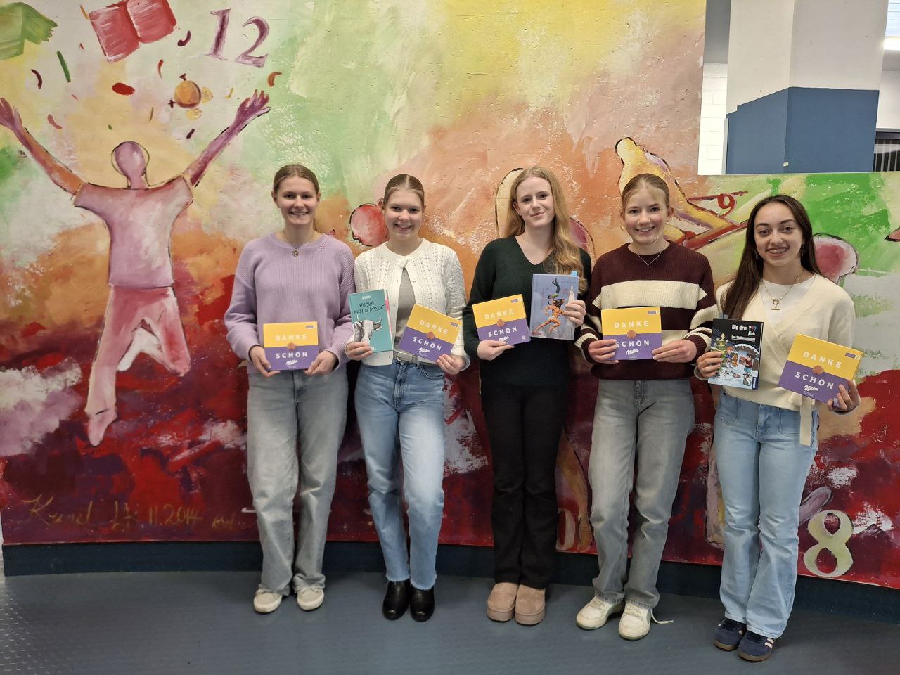 Vorlesetag am MCG: Lesepatinnen schenken Geschichten und Begeisterung für Bücher