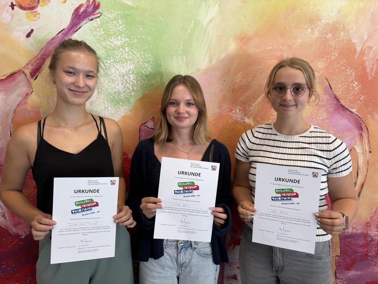 Auszeichnung für MCG-Schülerinnen beim Wettbewerb „Building Future Together“